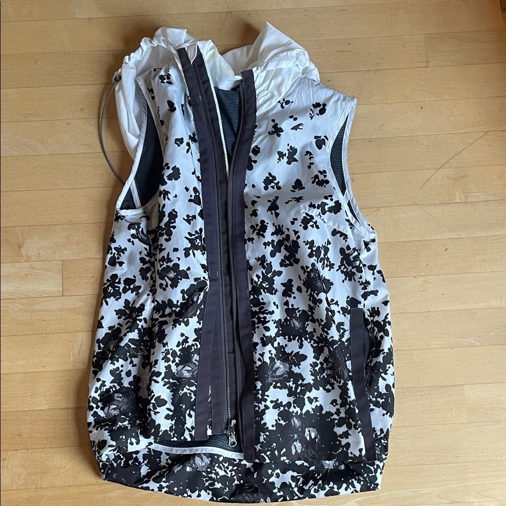 Elegant Black and White Women's Vest